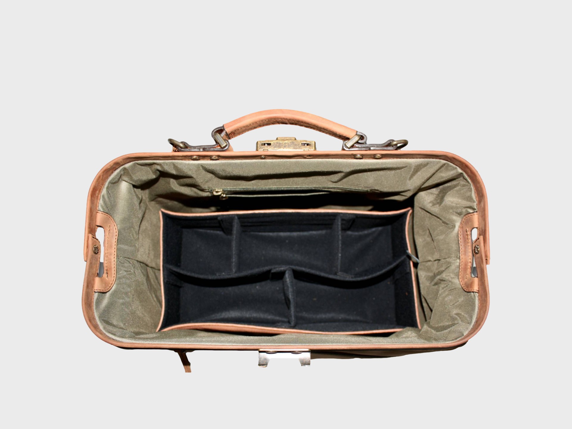 fullsizeoutput 1ac7 clipped rev 1 scaled clipped rev 1