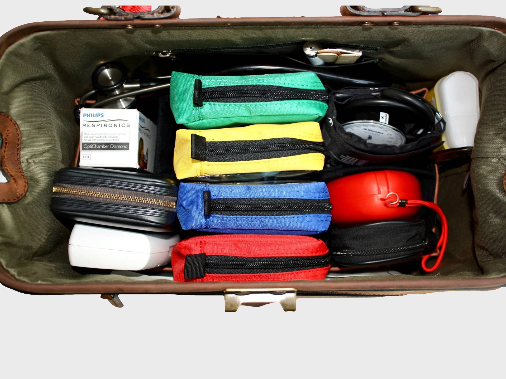 7478 Set van 4 gekleurde polyester tasjes met venster voor in dokterstas scaled clipped rev 1