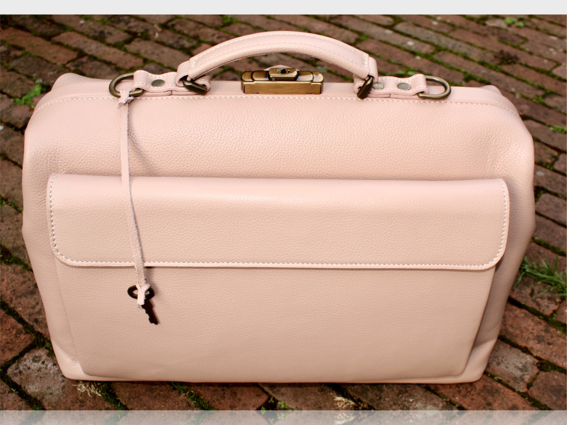 fullsizeoutput 22e5 clipped rev 1