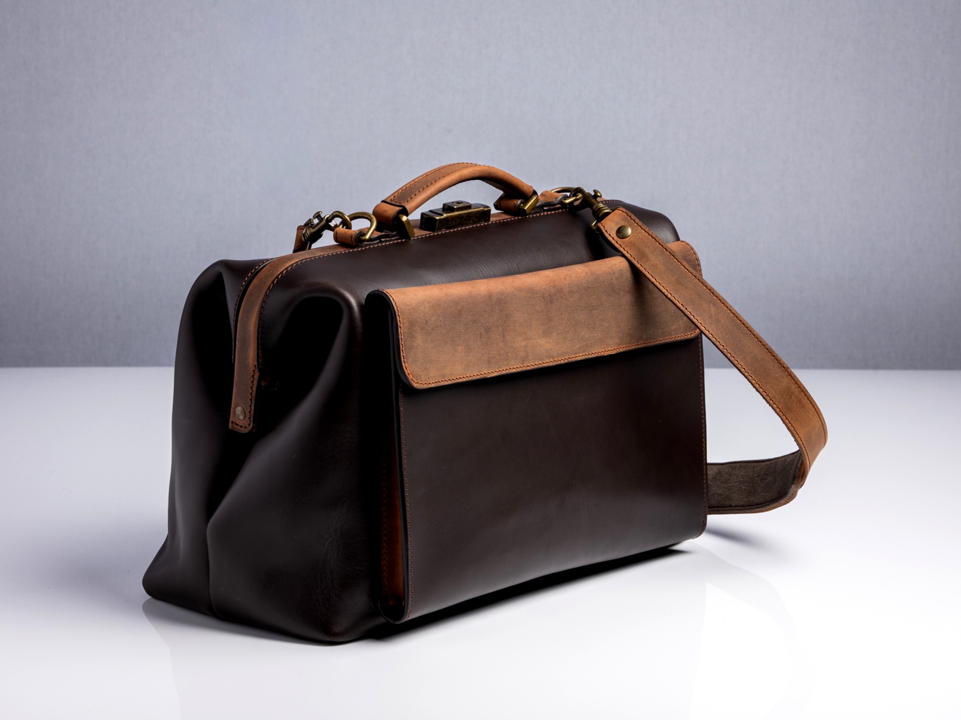 McFermoir Arzttasche A4 Wout 133014-73 Dark Brown mit Ranger – Bild 7